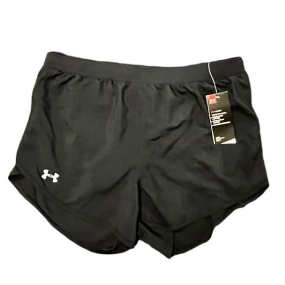 Under Armour Pants - NWT UNDER ARMOUR SHORTS WOMEN SIZE LARGE BLACK NEW WITH LINER